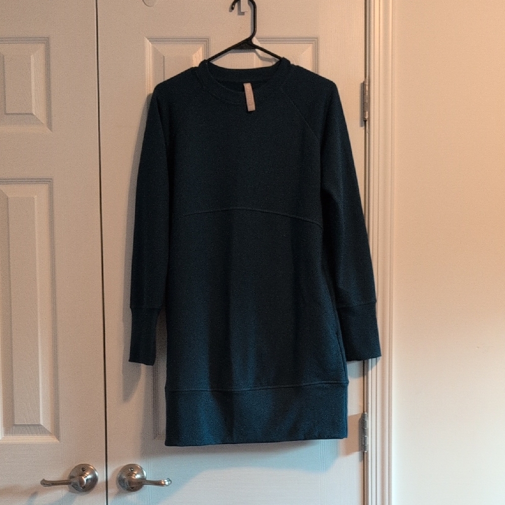 Athleta Navy Long Sleeve Dress